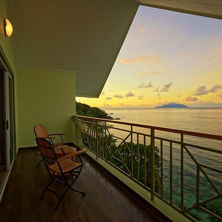 Treasure Cove Hotel & Restaurant Μπελ Όμπρε Εξωτερικό φωτογραφία